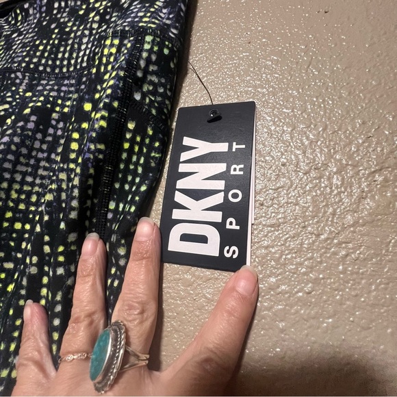 NWT DKNY Sport Full Length Activewear Black and Yellow Leggings - Picture 2 of 6